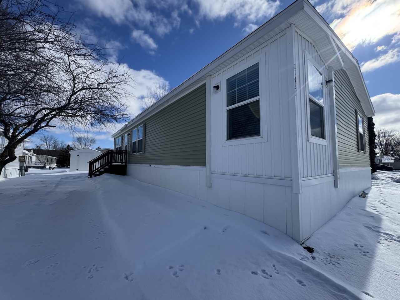 11431 N Lake Dr #94 - Photo 2 of 18