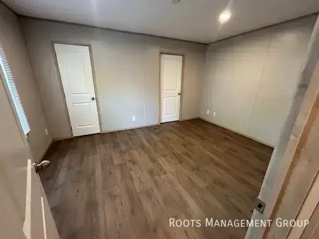 104 Hyacinth Ln #104H - Photo 7 of 15