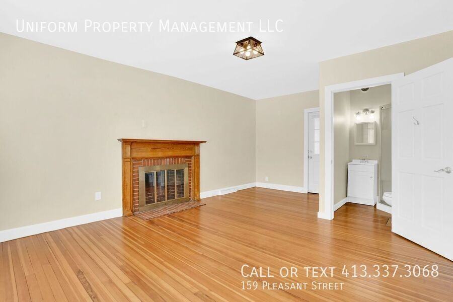 159 Pleasant St - Photo 4 of 33