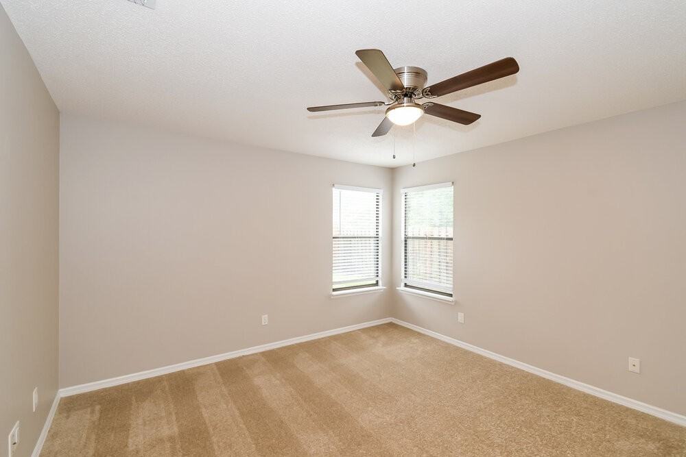 3164 Sanderling Ct - Photo 7 of 16