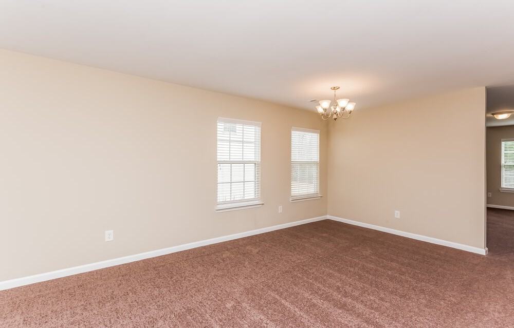 2890 Centerglen Ln - Photo 5 of 20