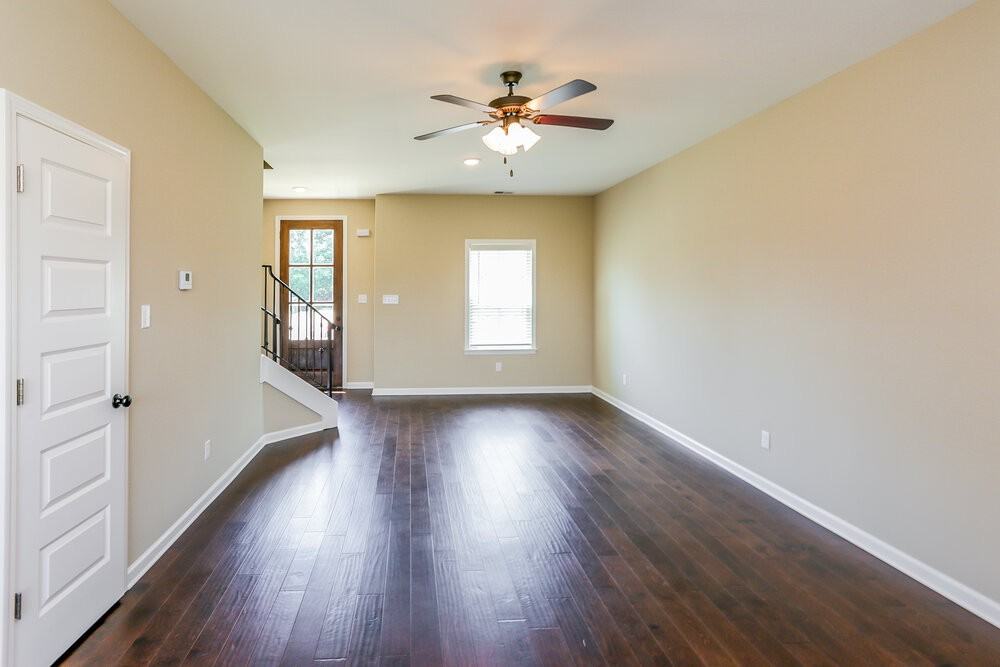 5498 Riverstone Dr - Photo 5 of 19