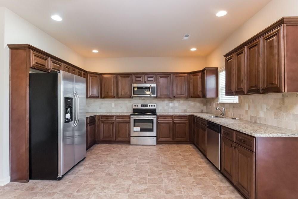 3221 Puritan Way - Photo 5 of 15