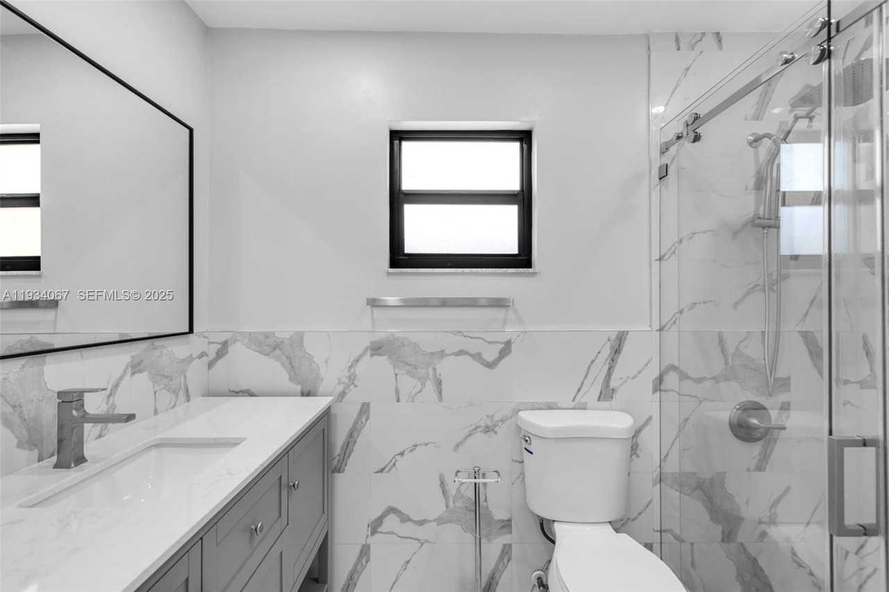 5061 W 12th Ln #5061 - Photo 3 of 34