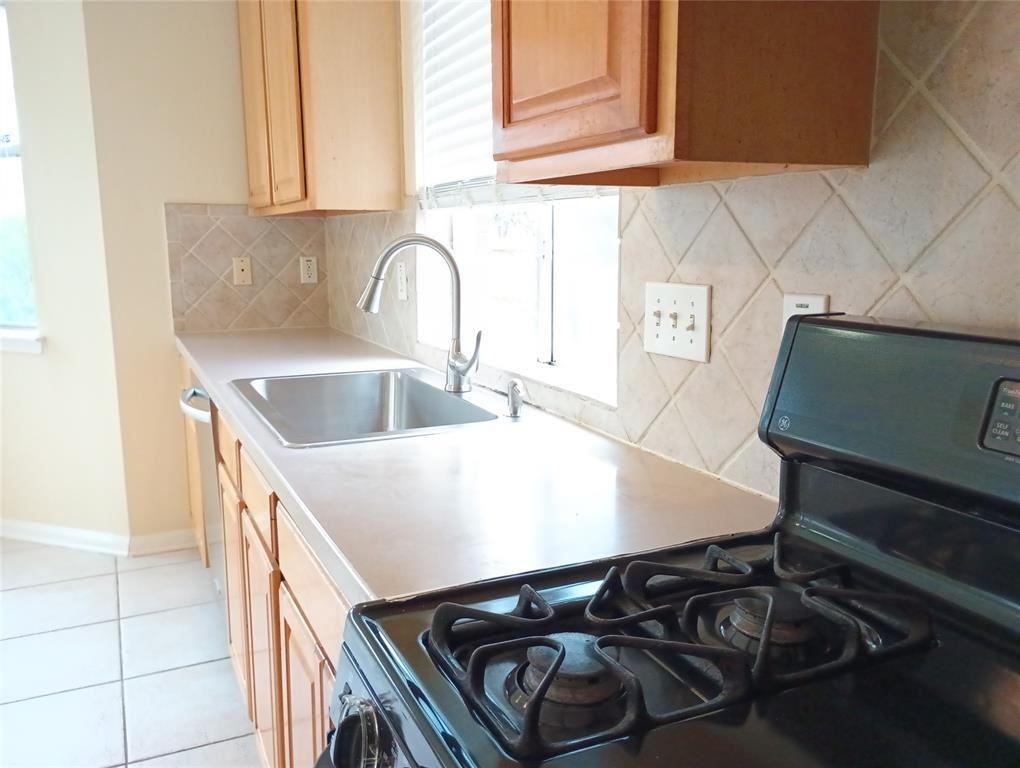 14810 Horse Creek Ln #14810 - Photo 2 of 48