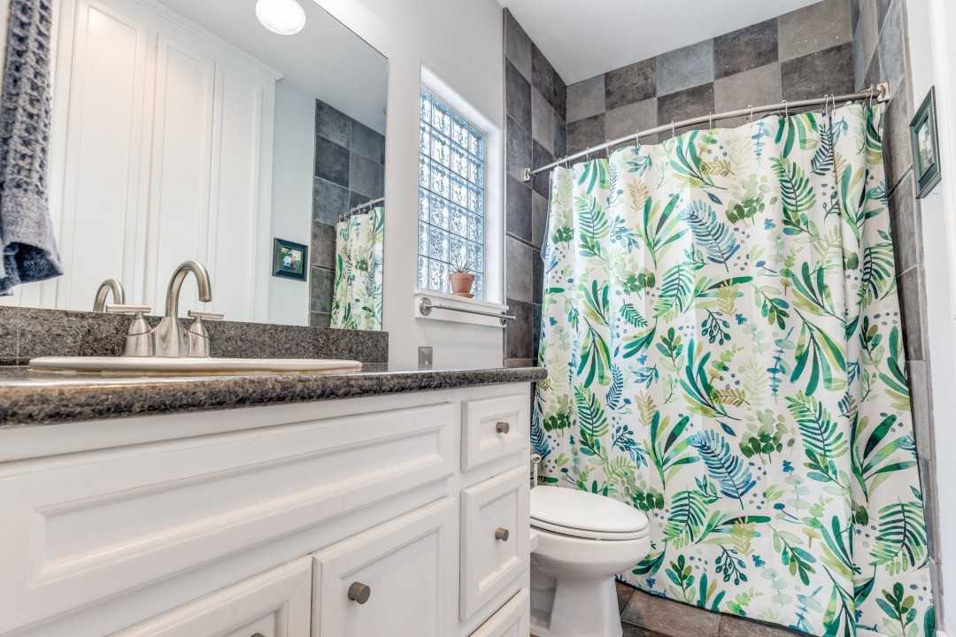 1017 W 15th 1/2 St #1017 - Photo 7 of 12