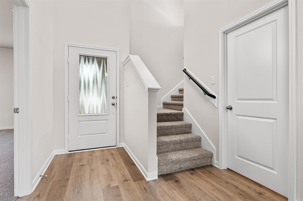 110 Southgate Dr #110 - Photo 2 of 6