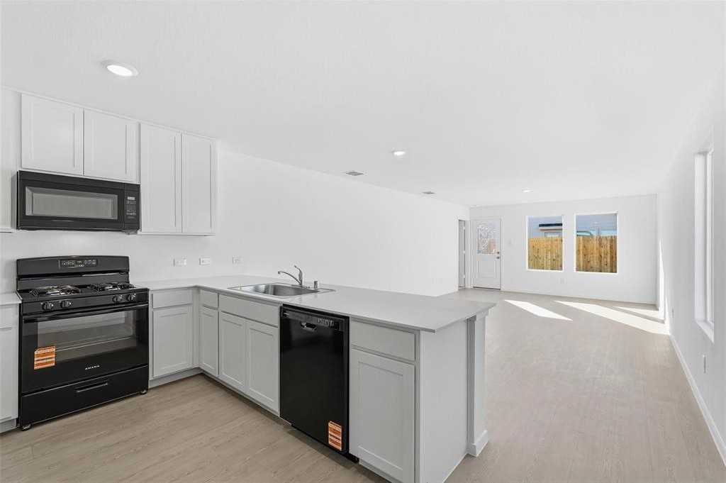 3900 Pontchartrain Pkwy #3900