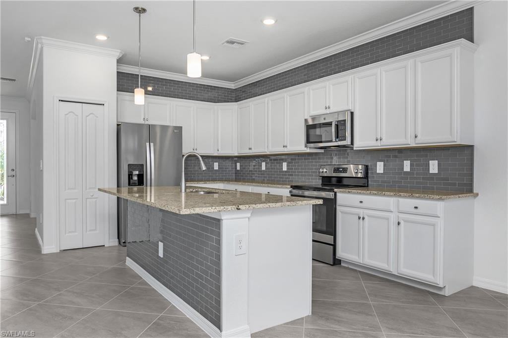 19512 Deming Ln #19512 - Photo 2 of 45