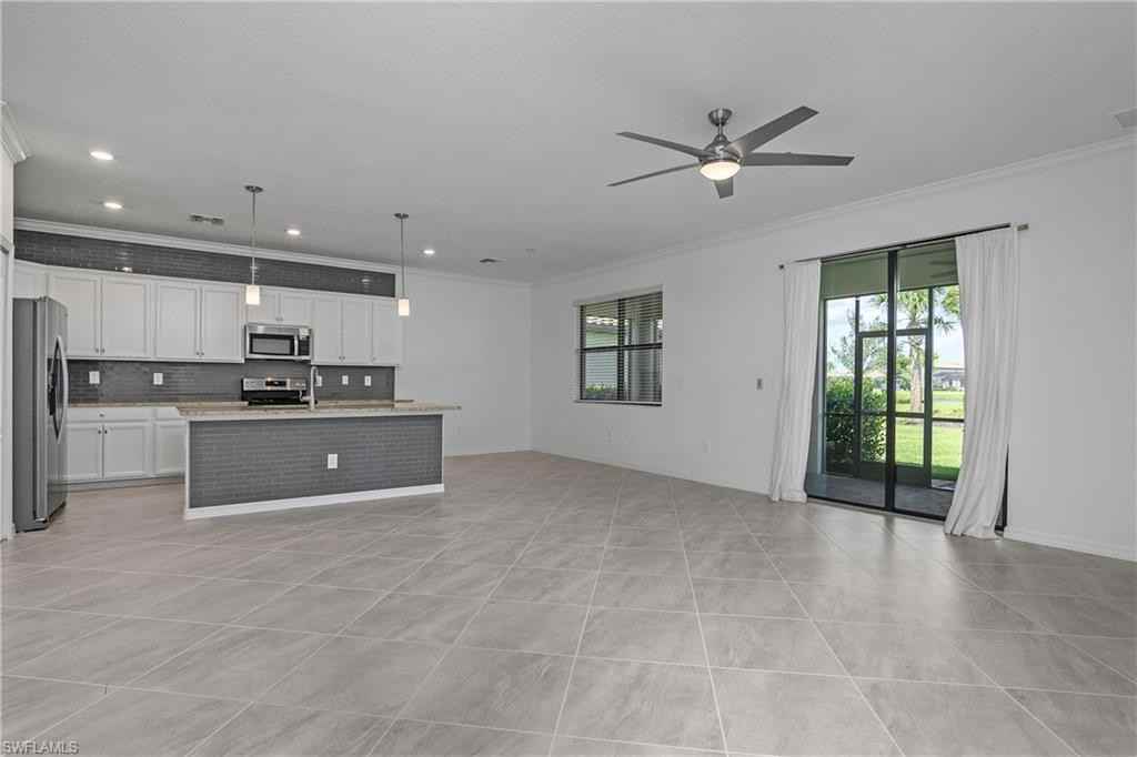 19512 Deming Ln #19512 - Photo 4 of 45