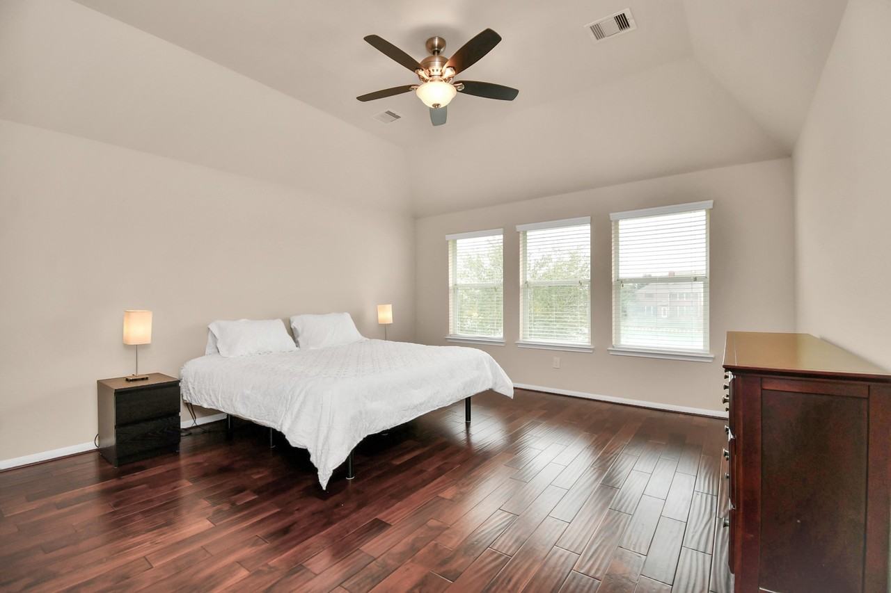 2202 Waterford Park St #2202 - Photo 2 of 37