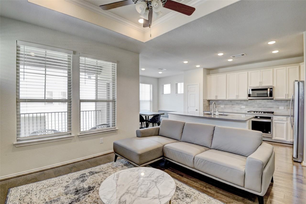 3104 Roseland Terrace Ln #3104 - Photo 2 of 14