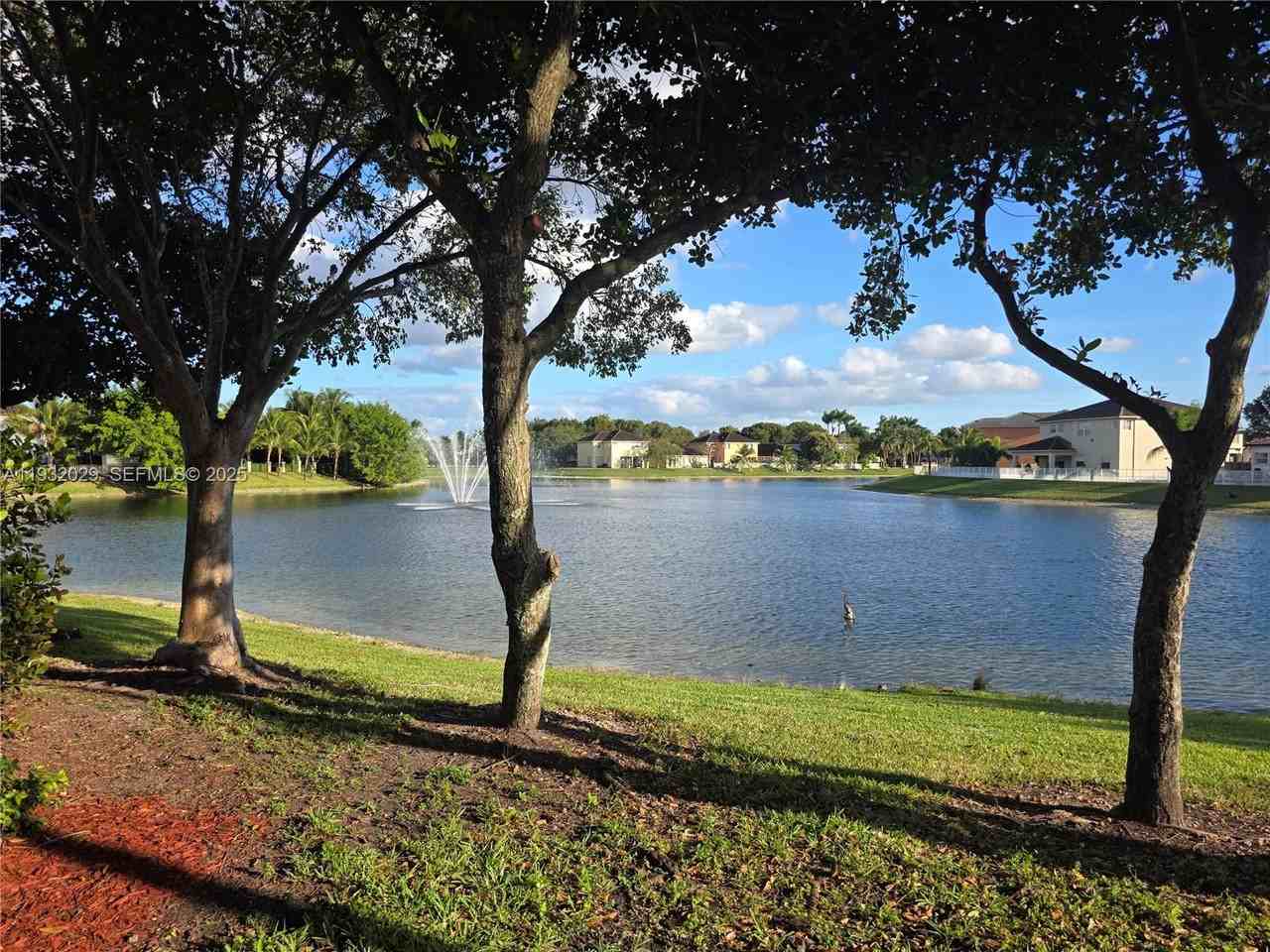 16643 Sw 80th Ter - Photo 2 of 50