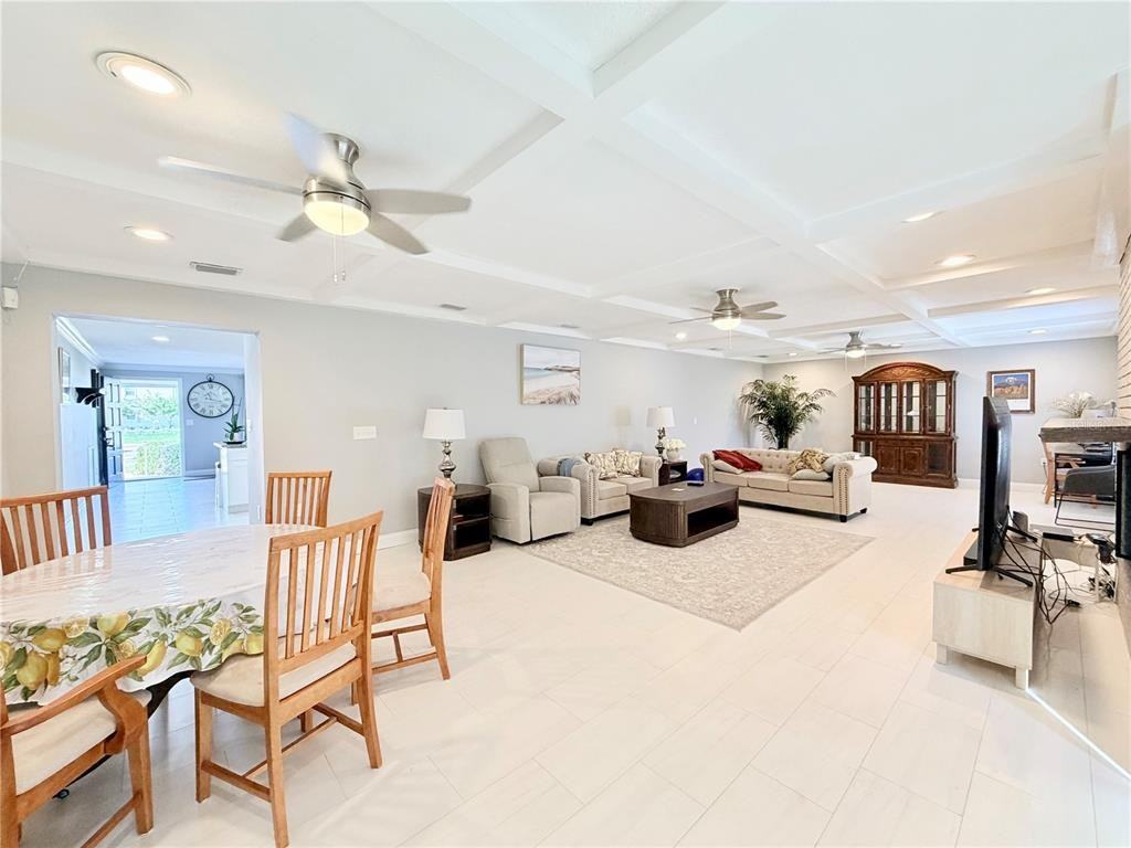 2513 Gulf Blvd #2513 - Photo 6 of 31