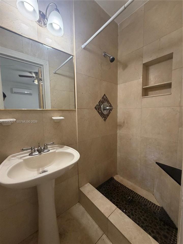 Dawson St #6C - Photo 3 of 5