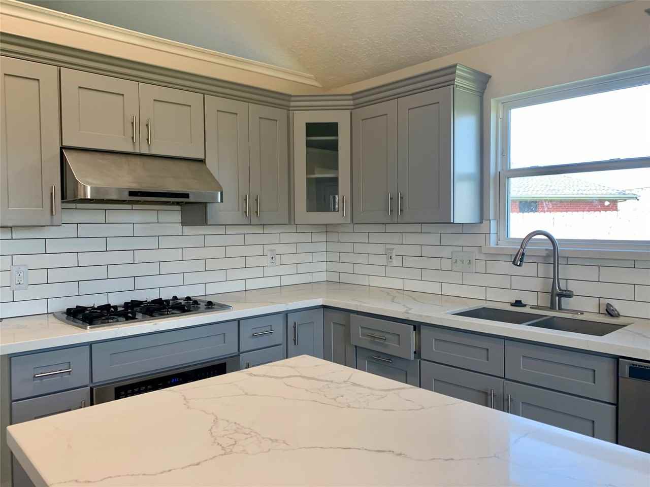 2903 Bentley Ct #2903 - Photo 2 of 35