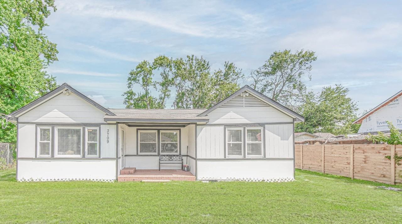 3709 Gager St #3709-1 - Photo 4 of 25