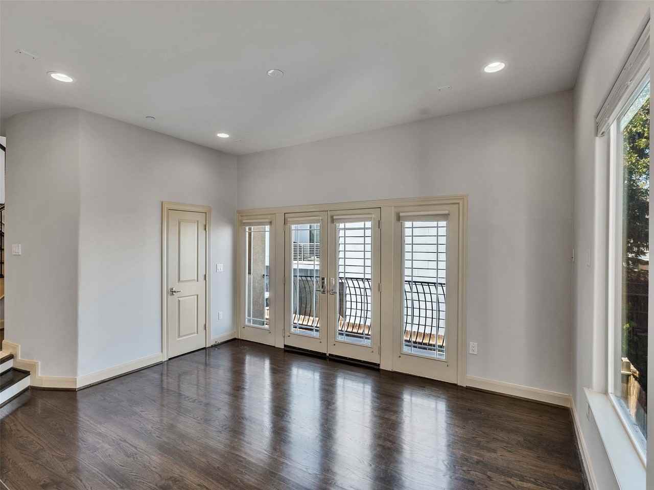 1910 Summer St #1910C - Photo 5 of 32