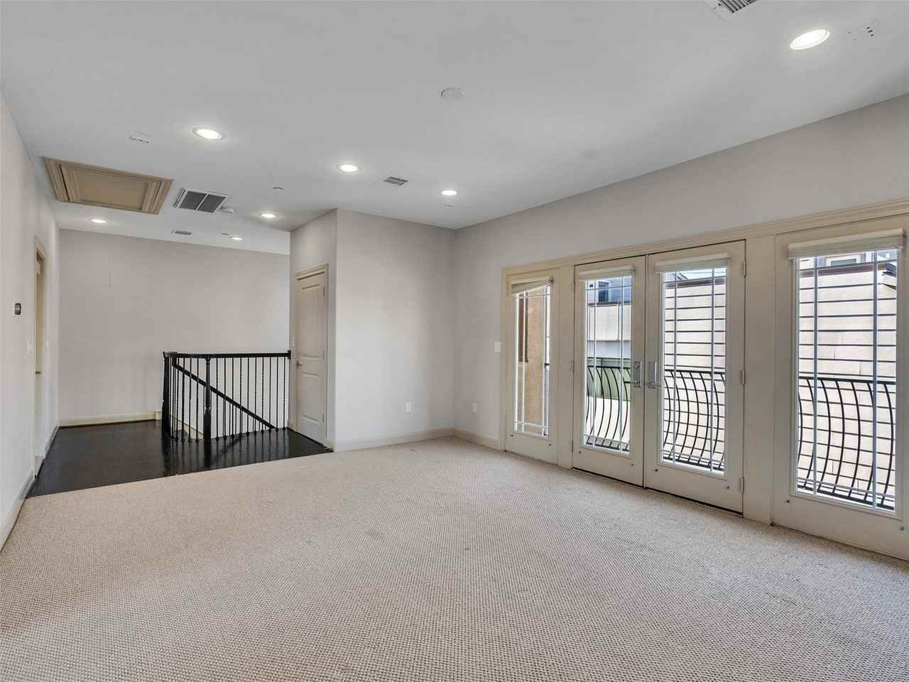 1910 Summer St #1910C - Photo 7 of 32