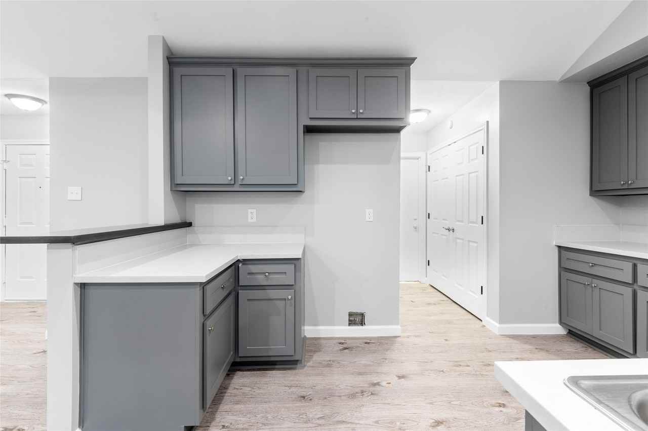 10922 Village Trail Dr #10922 - Photo 7 of 23