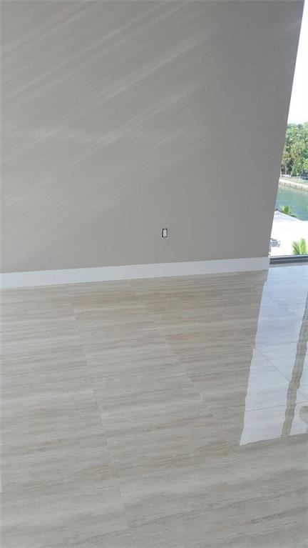 9940 W Bay Harbor Dr #99406CS - Photo 5 of 23