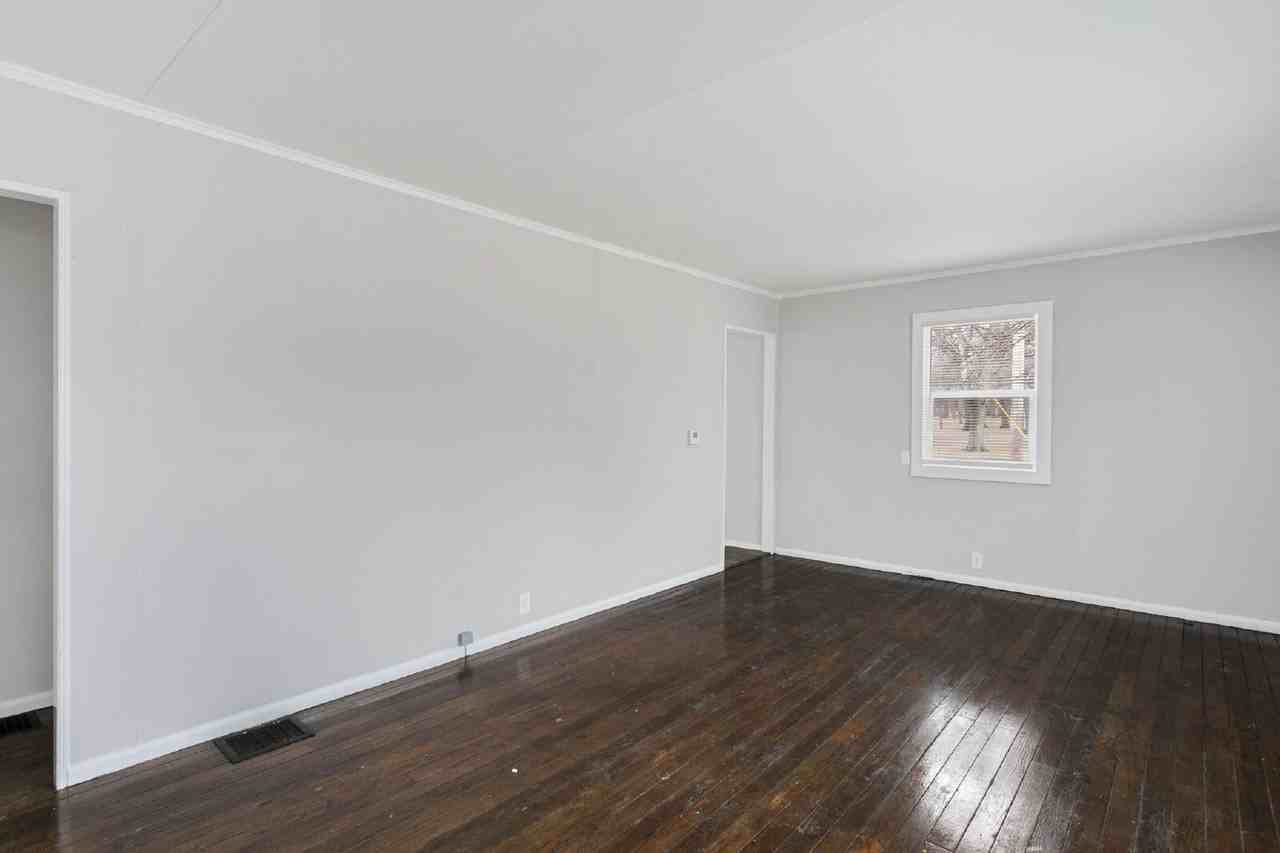 1404 Wilber St - Photo 4 of 19