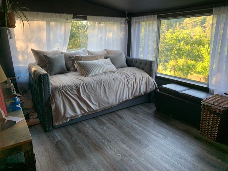 1872 Seminole Dr - Photo 3 of 18