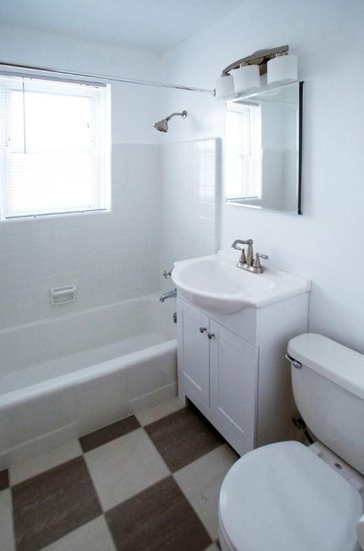 40 Blackhawk Rd #1 - Photo 3 of 3