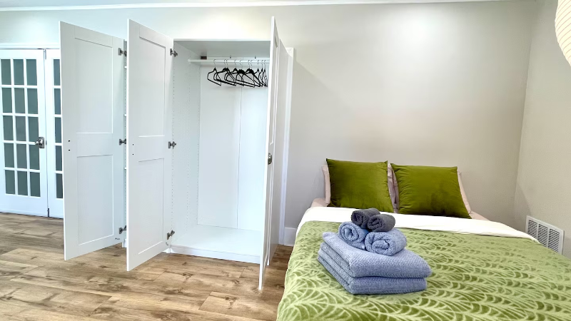 906 Metropolitan Pkwy Sw - Photo 2 of 20