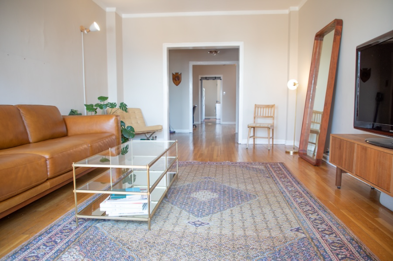 434 W Roscoe St #6B - Photo 2 of 11