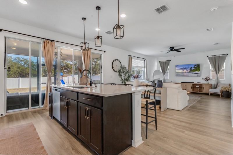 682 Heritage Square Dr - Photo 5 of 11