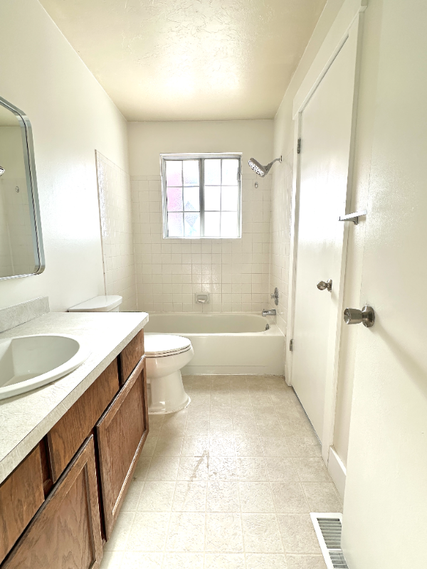 3105 Ws #MAIN - Photo 7 of 14