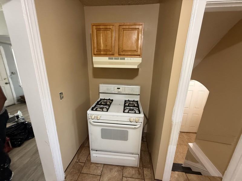 3549 E 104th St - Photo 6 of 15