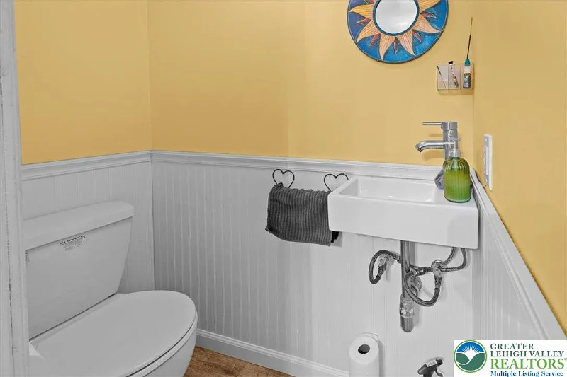 2308 3rd St - Photo 5 of 9