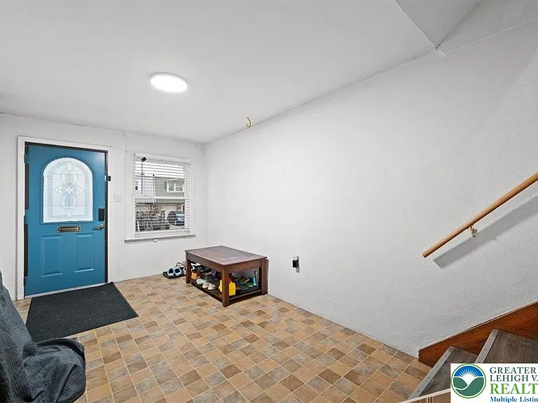 2308 3rd St - Photo 7 of 9