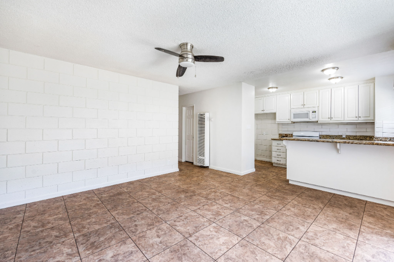 34976 Avenue A #B - Photo 4 of 15