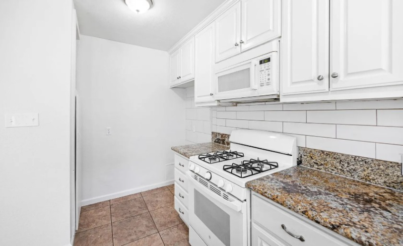 34976 Avenue A #B - Photo 7 of 15