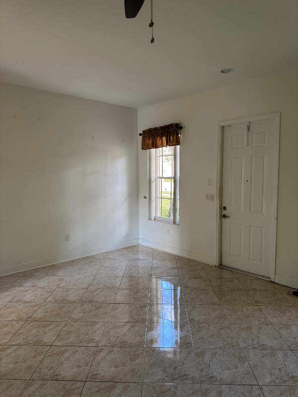 708 Sw 147th Ave - Photo 7 of 15