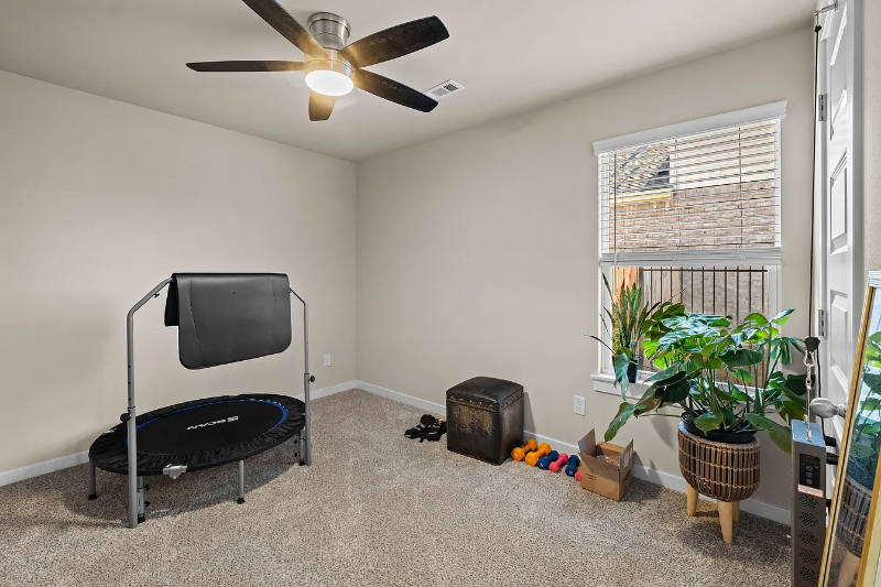 2219 S 9th St - Photo 3 of 20