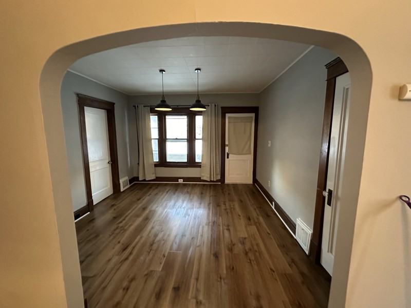 4408 Alpha Ave - Photo 6 of 20