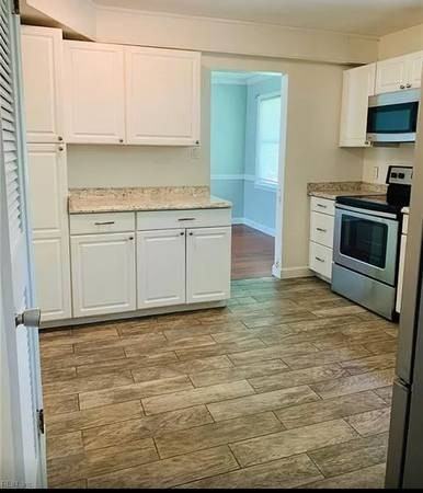 442 Dauphin Ln #B - Photo 3 of 5