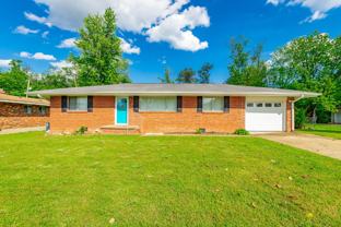 1202 Collins Cir - Photo 1 of 1