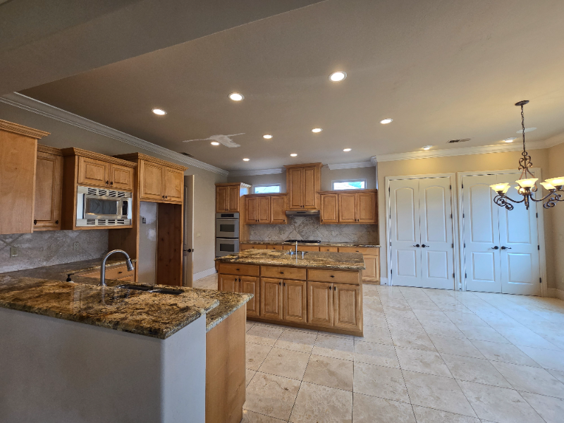 3766 Mira Loma Dr - Photo 6 of 20