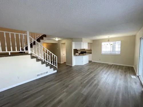 6405 S Oak Ct - Photo 5 of 13