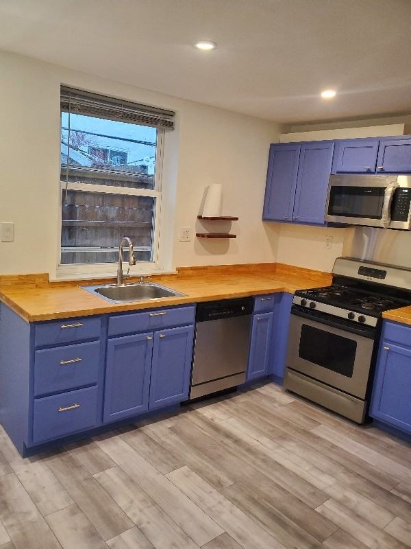 541 Watkins St - Photo 3 of 13