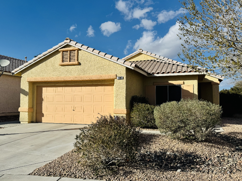 7816 Pinnochio Ave - Photo 2 of 20