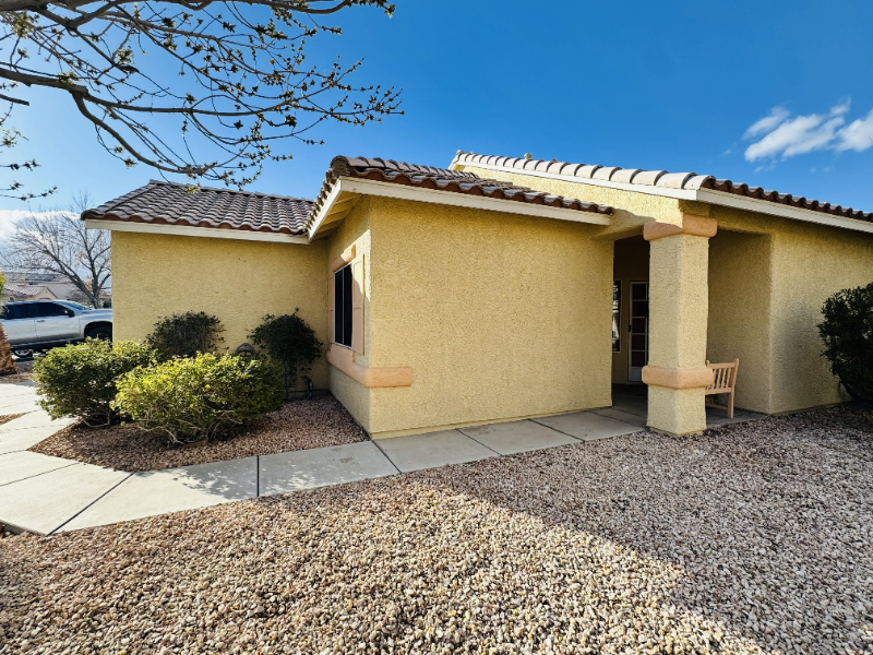 7816 Pinnochio Ave - Photo 3 of 20