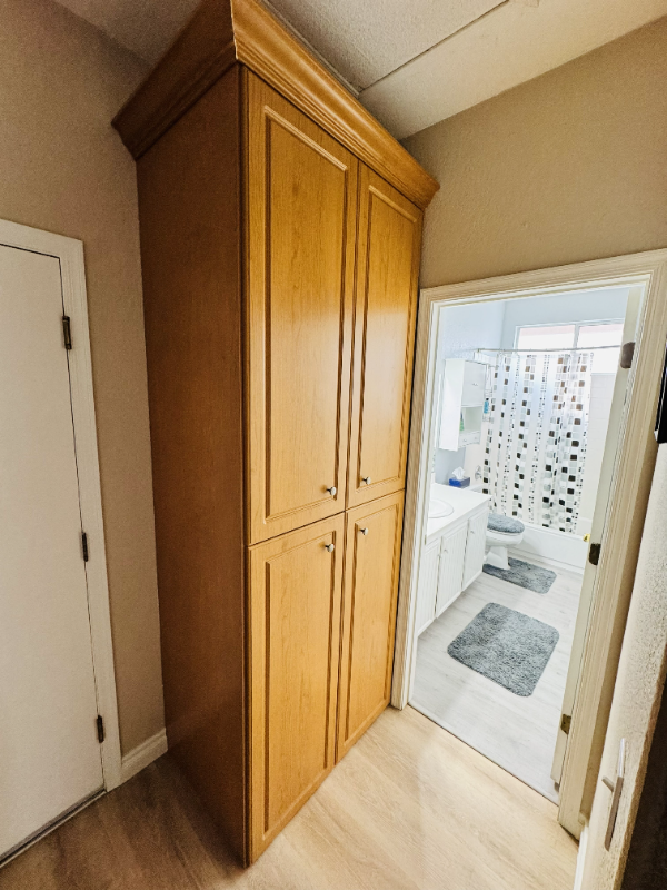 7816 Pinnochio Ave - Photo 6 of 20