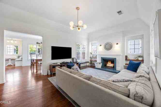 1869 Galbreth Rd - Photo 2 of 20