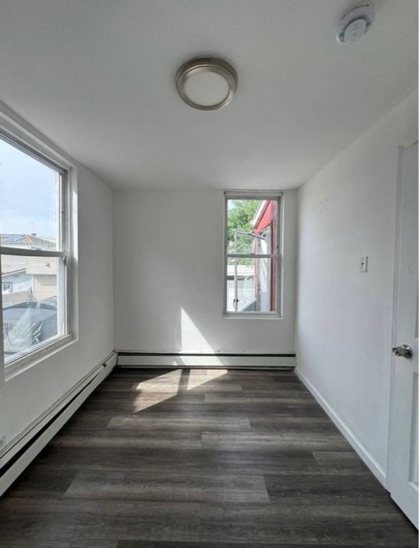 499 Amboy Ave #2B - Photo 3 of 6